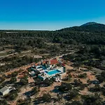 Jukan * Vrulje (Kornati)